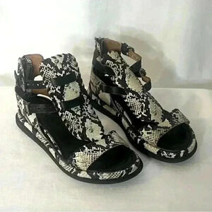 A.S.98  Sandals with Silver Studs. EU 39